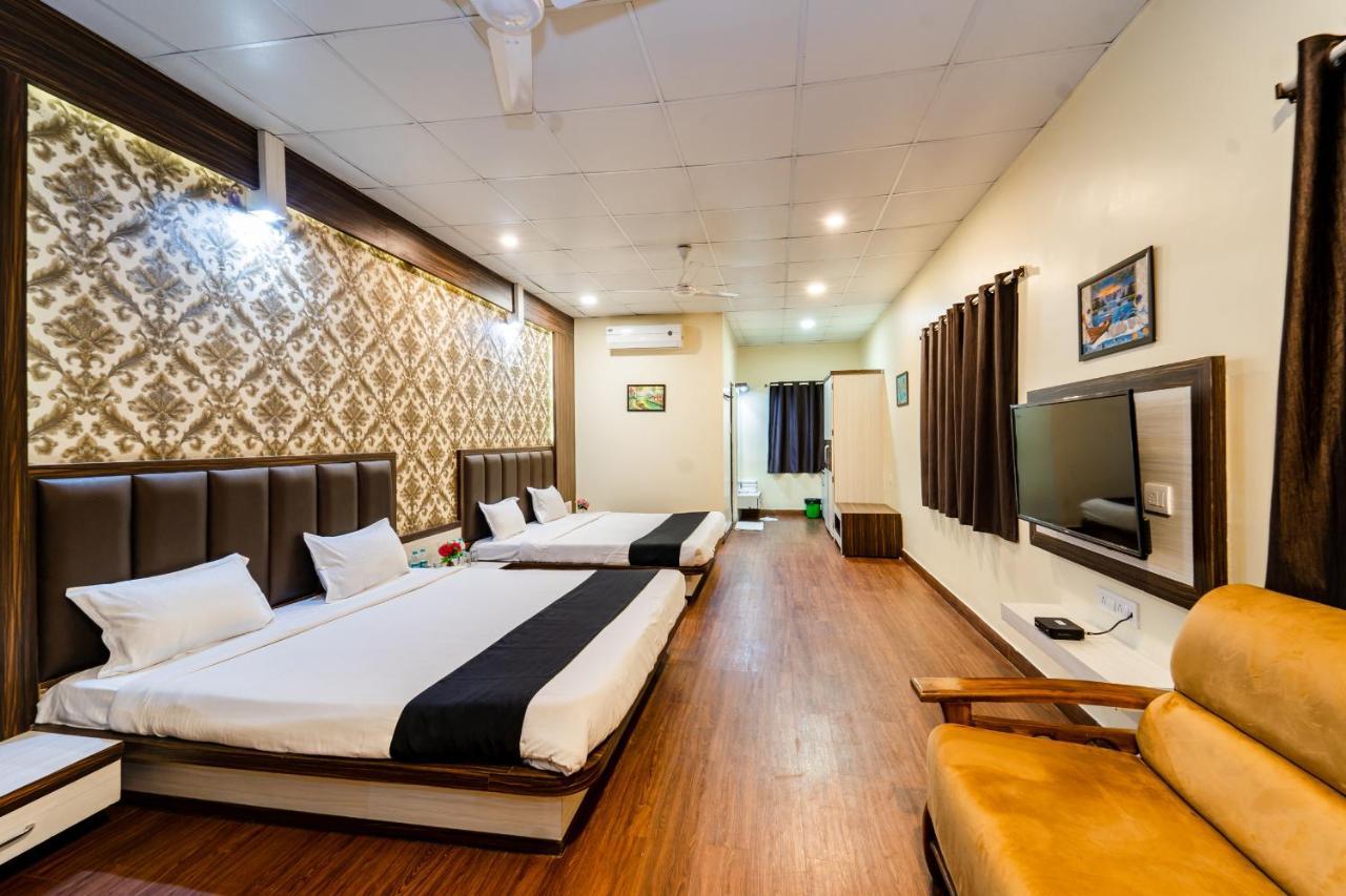 Narmada Hills Resort Godarpura Eksteriør bilde