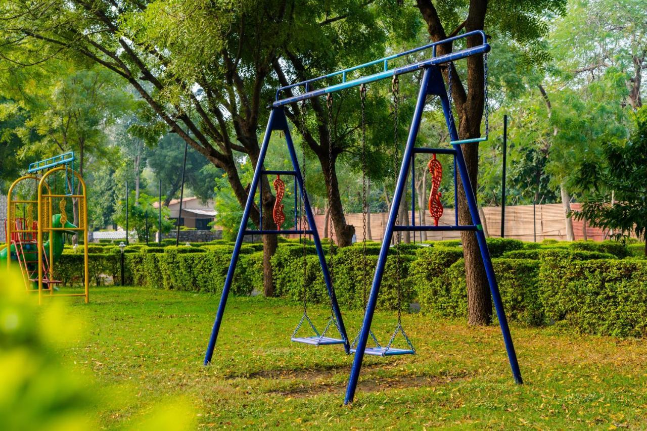 Narmada Hills Resort Godarpura Eksteriør bilde
