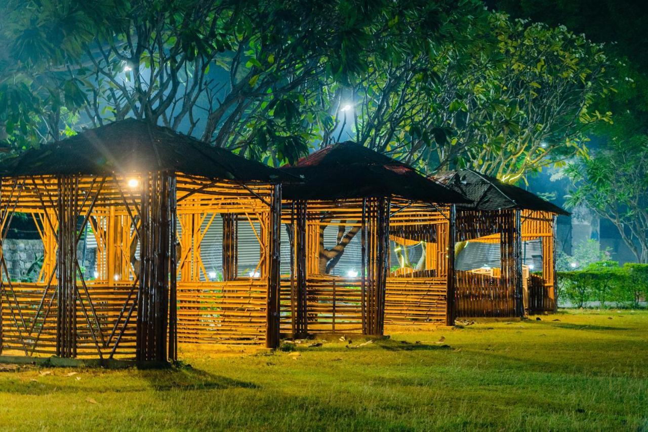 Narmada Hills Resort Godarpura Eksteriør bilde